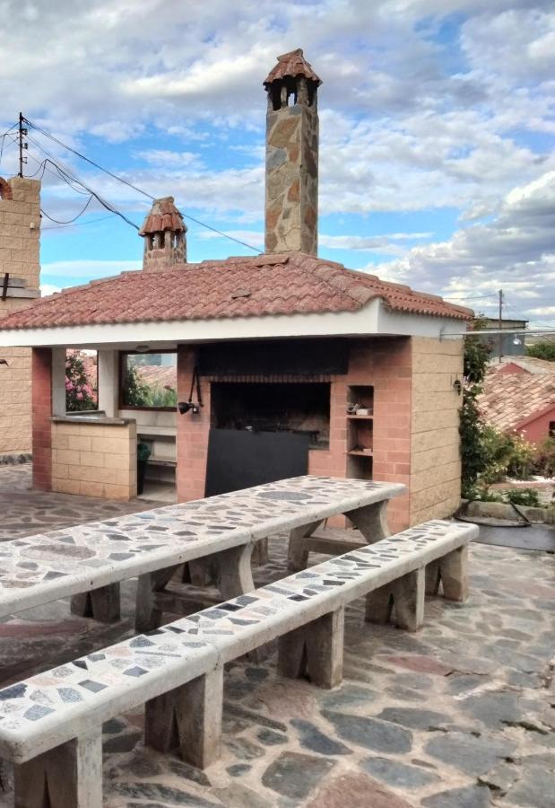 Holiday home Casa Turistica Carmen, Con Chimenea, Amplia Zona De Jardin, Barbacoa, Piscina Y Garaje *